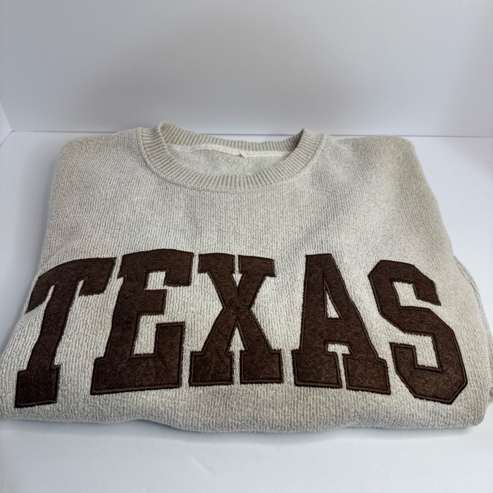 New York popular crewneck Texas  logo shirt. Ye haw